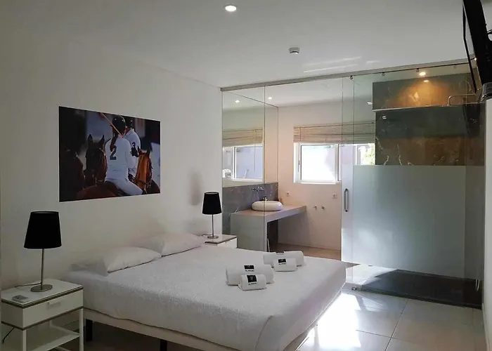 | W/ Private Pool, Tennis Courts & Golf Putt Vakantiehuis