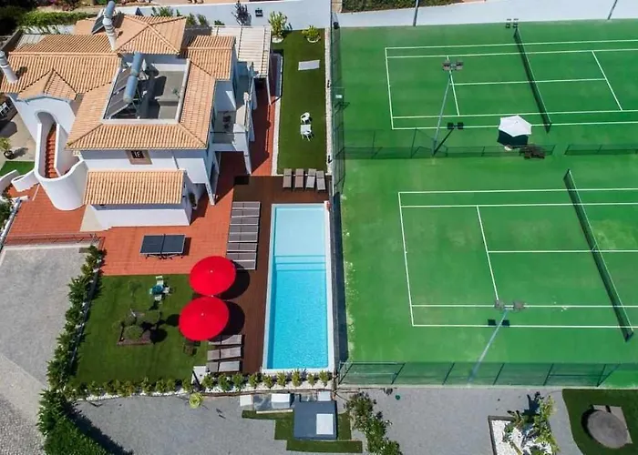 | W/ Private Pool, Tennis Courts & Golf Putt Vakantiehuis