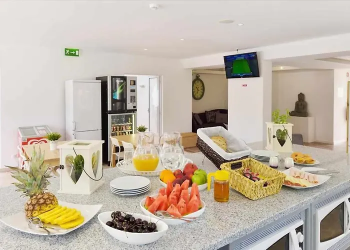 | W/ Private Pool, Tennis Courts & Golf Putt * Vilamoura